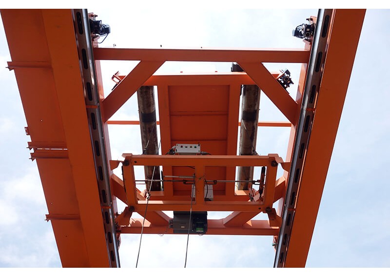 Daily maintenance of single beam crane