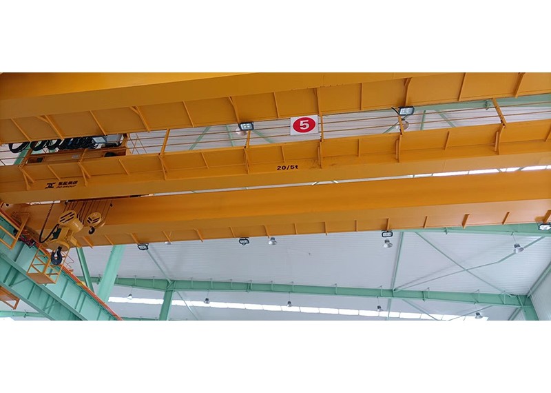 Safety knowledge to be received by crane personnel