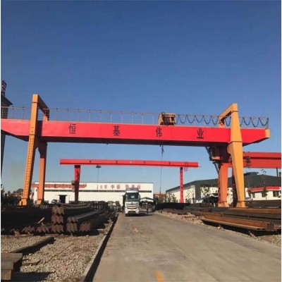 Inverter Various Speed Control Double Girder Gantry Crane for Sale