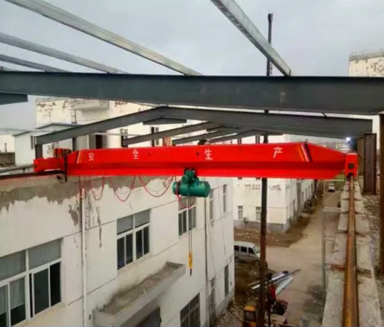 Widely Applied 15t Single Girder Crane with Design Drawings