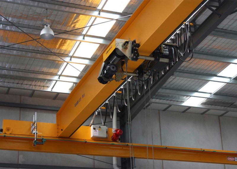 Electric overhead crane operation