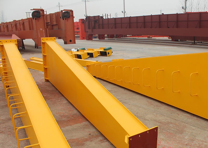 What are the standards that need to be followed when selecting gantry crane lifting equipment?