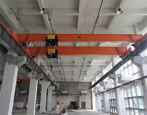 Heavy-Duty Cab Operated Double Beam Gantry Crane for Industrial Use