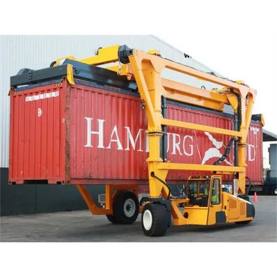 Rubber-Tired Straddle Crane for Smooth Yard Mobility