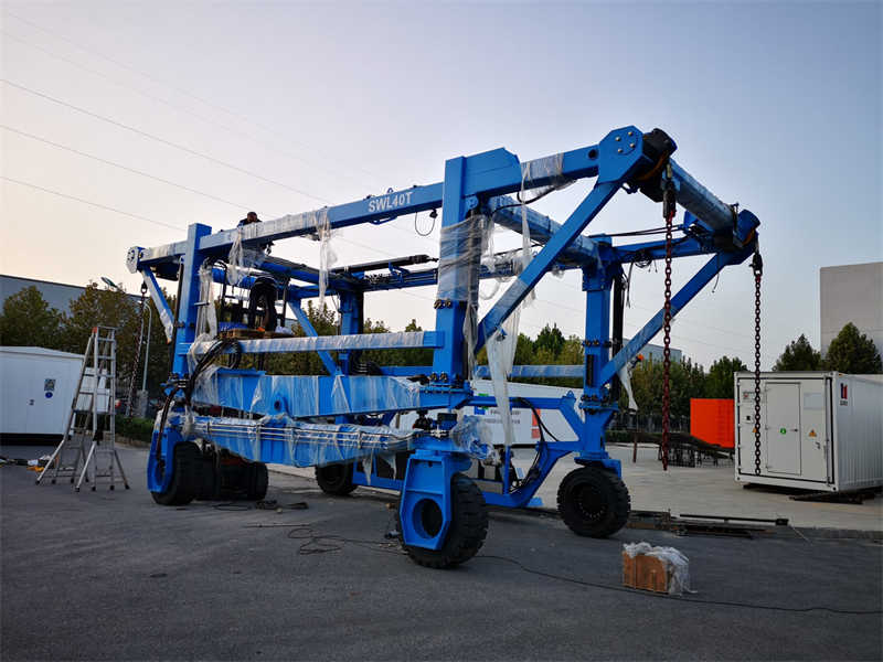 High-Lift Straddle Carrier Crane for Stacking Containers Efficiently