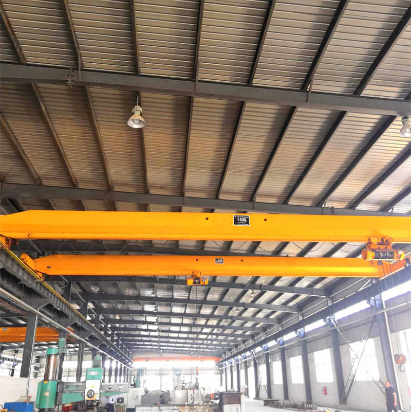 Underhung Overhead Crane with Chain Hoist – Compact Design for Low Ceilings