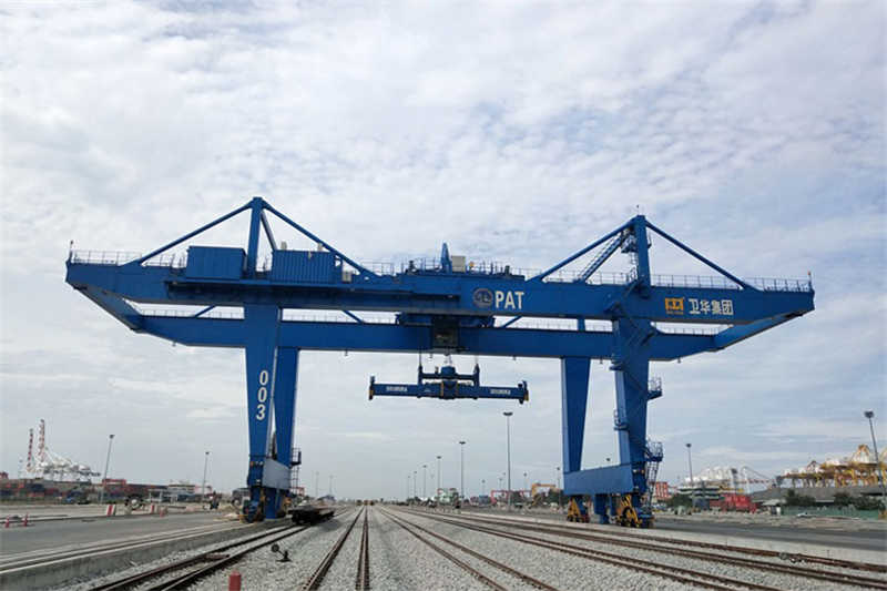 High-Performance Rubber Tire Gantry Crane for Port Operations