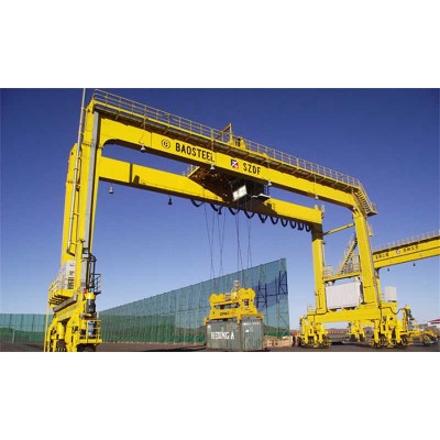 High-Efficiency Container Straddle Carrier – Ideal for Ports & Terminals