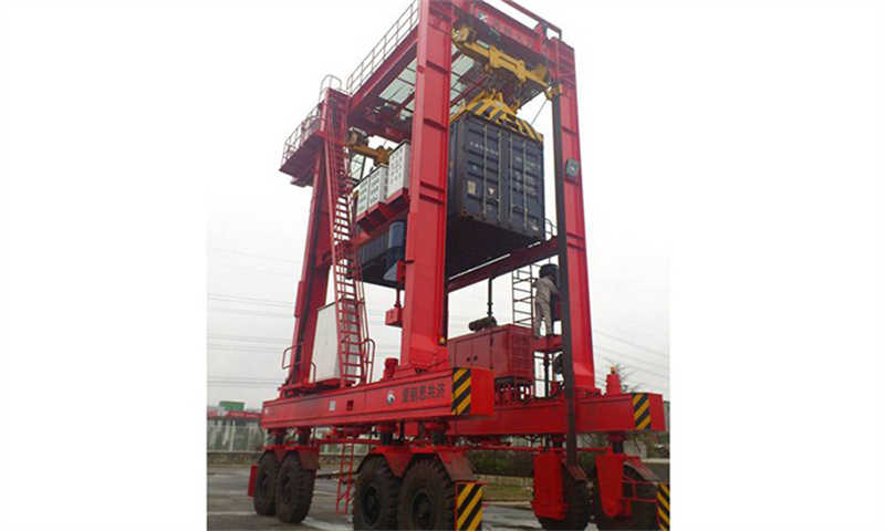 High-Efficiency Container Straddle Carrier – Ideal for Ports & Terminals