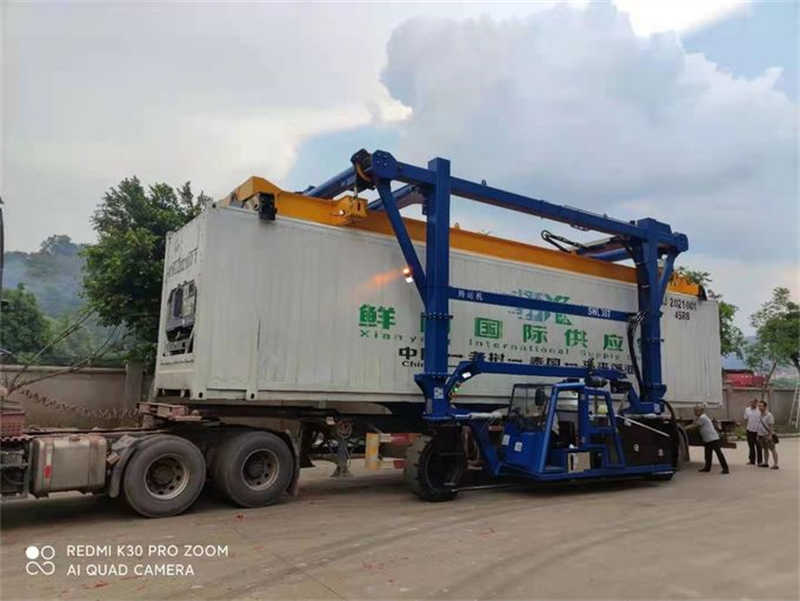 60T Rubber-Tired Straddle Carrier | High Stability for Heavy Module Lifting