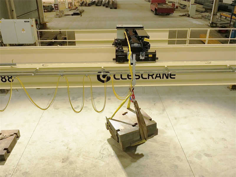 CHD Series 32 Ton Double Girder EOT Crane with High-Speed Electric Hoist