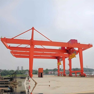 Tropicalized Electric STS Crane – Corrosion-Resistant, for Middle East Ports