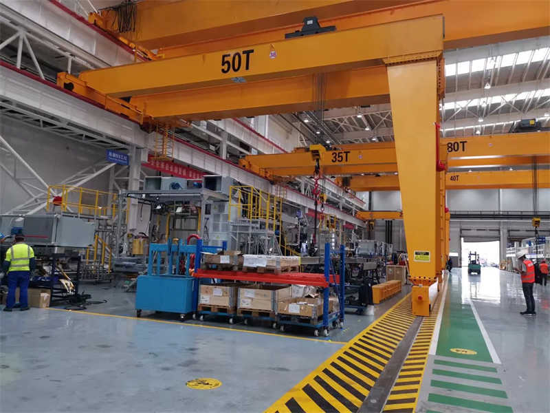 Semi-Gantry Double Girder Crane | 10-30 Ton for Construction Sites