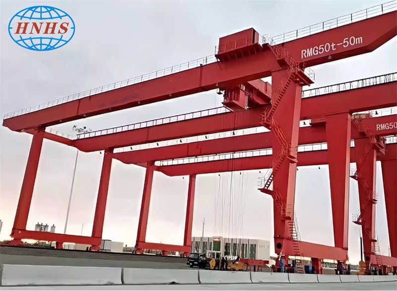 Huasui RMG type double gantry crane for Port with CE certification.