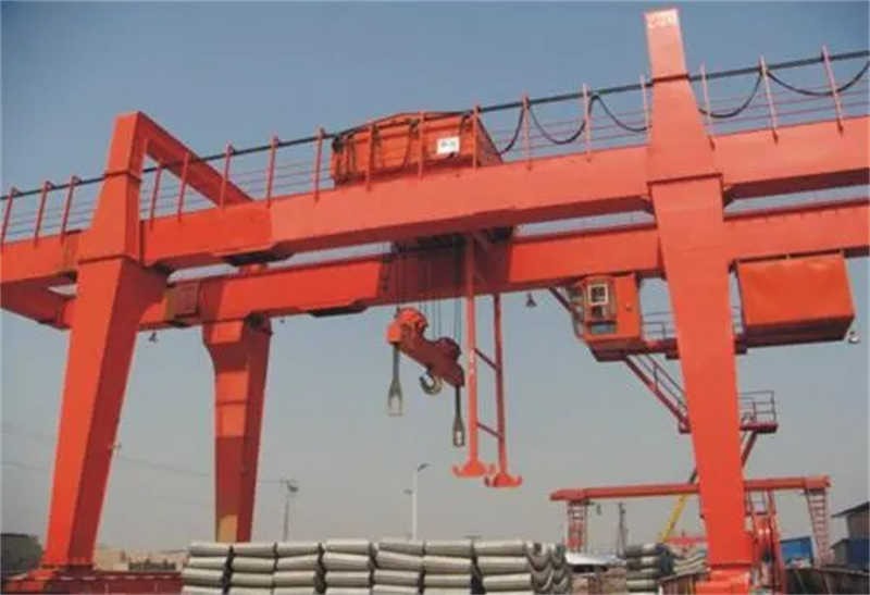 Heavy-Duty 75 Ton Gantry Crane – Ideal for Construction & Shipping