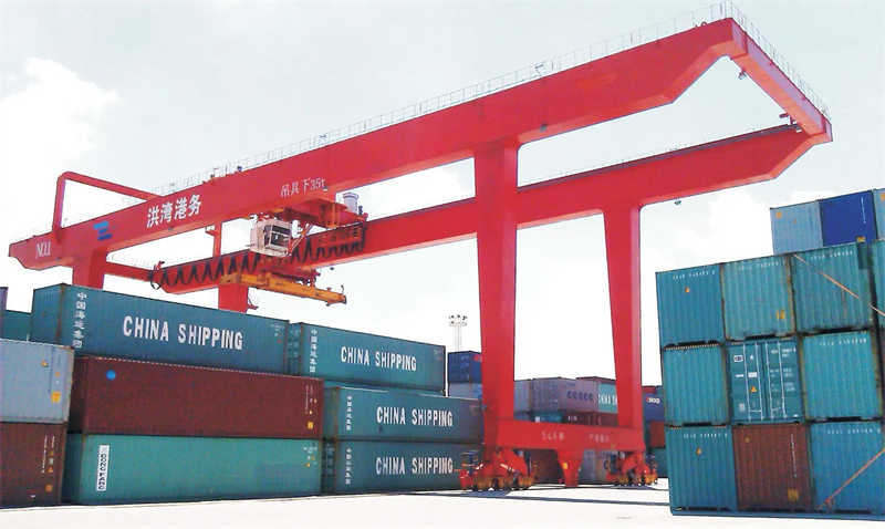 Customizable RMG Container Gantry Crane - Rail Travel System