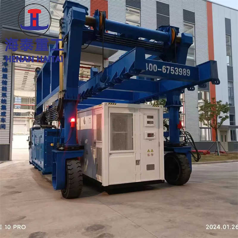 China Manufacturer Direct Price Customized 20t-45ton Container Straddle Carrier
