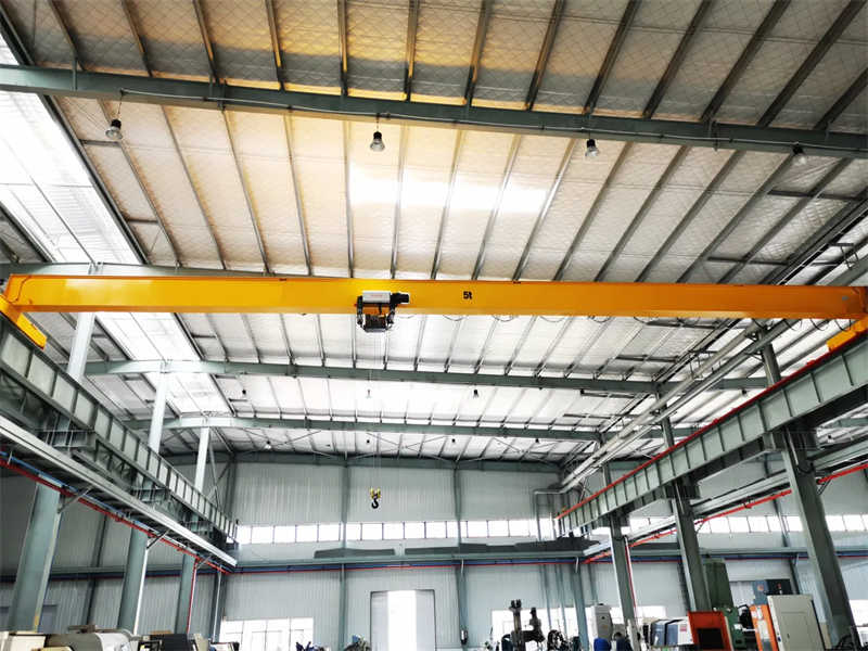 Low Headroom Single Girder Crane – Ideal for Workshops with Limited Space