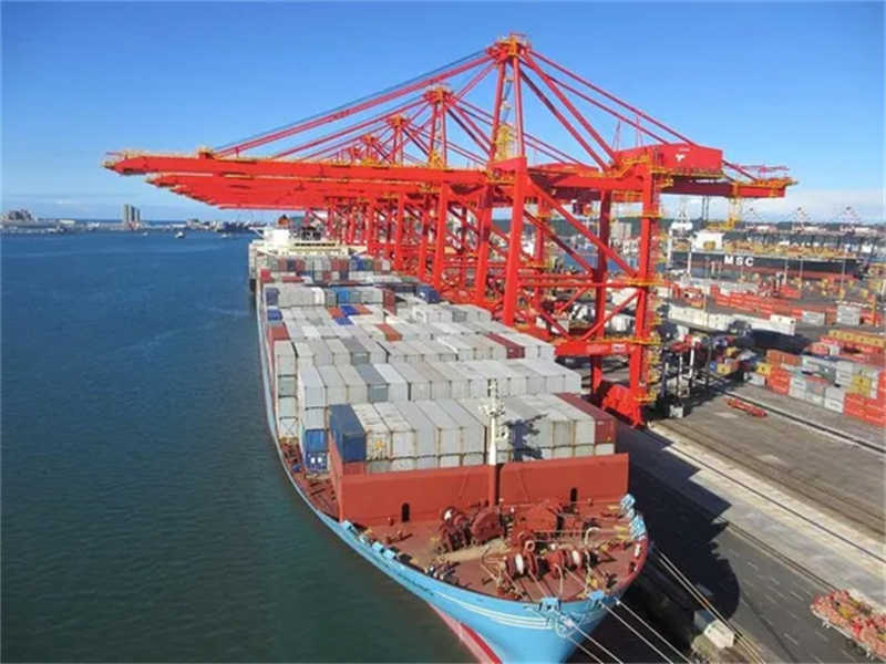 50-200 Ton Mobile Harbor Crane - Flexible STS Solution for Regional Logistics