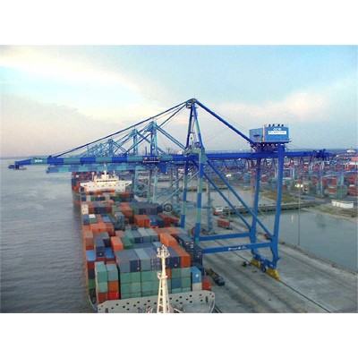 80 Ton Mobile Ship Unloader Flexible STS Crane for Regional Container Terminals