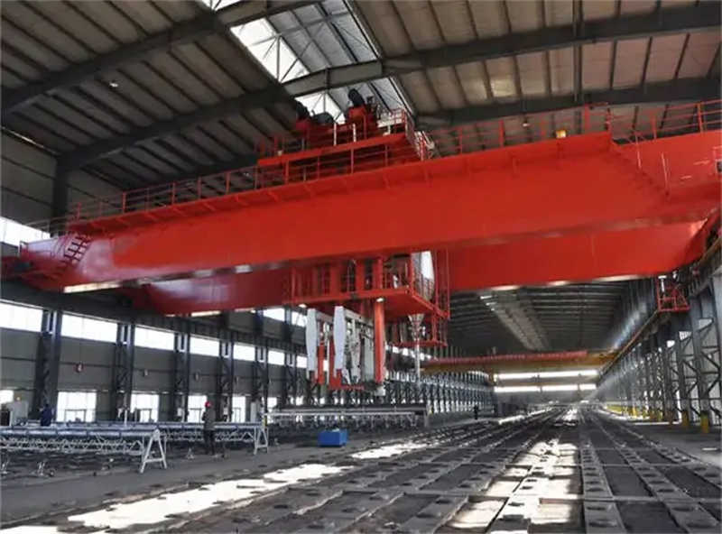 Heavy Duty 30 Ton Electrolytic Aluminum Pot Tending Crane – Export to Russia