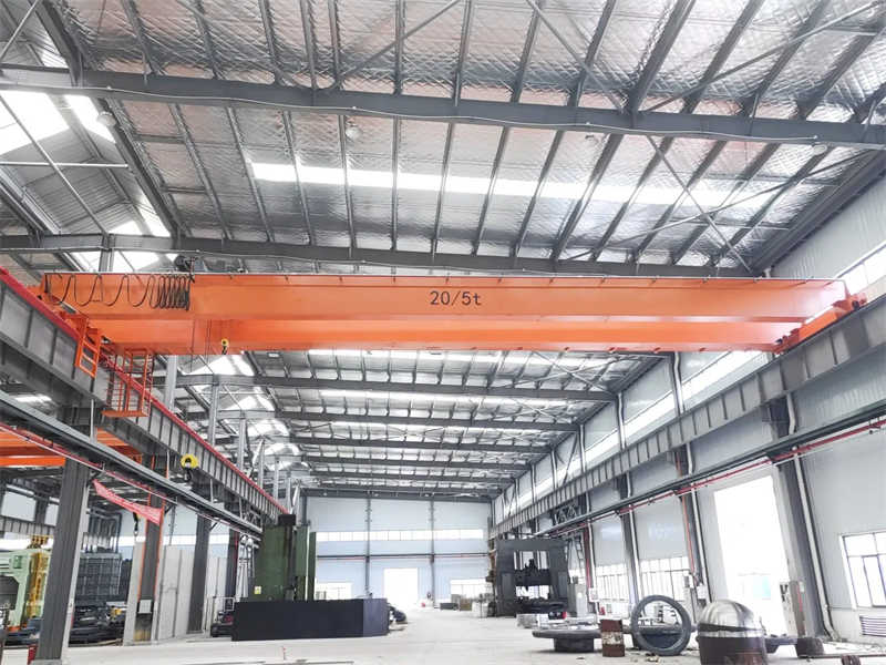 Industrial 350 Ton Double Girder Overhead Crane Customizable for Heavy Lifting