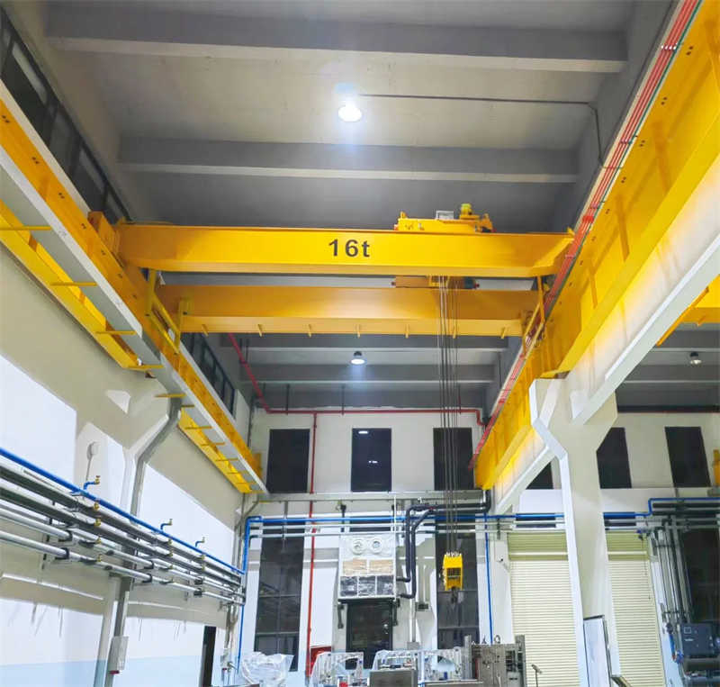 15 Ton Workshop Double Girder Overhead Crane Durable & Minimal Footprint