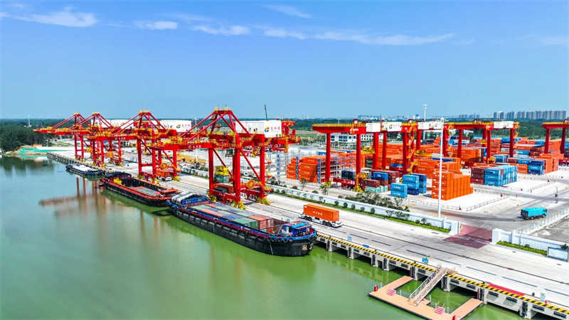 Ship-to-Shore (STS) Container Handling Crane – 50-100 Ton Lifting Capacity