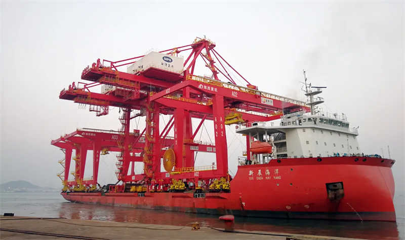 Customizable STS Type Container Crane – Adaptable to Various Port Layouts