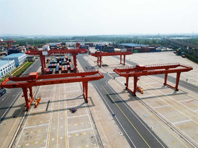 20-40T Mobile Rubber Tyre Gantry Crane For Shipyard Heavy Load Lifting