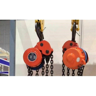 Electric Hoist for Tank Lifting with Chain and Support Frame