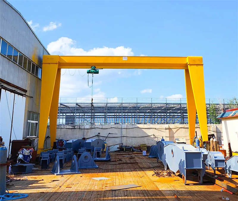 2 Ton Single Girder Gantry Crane Box Structure Design with Electric Chain Hoist