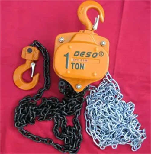 0.5 Ton Mini Chain Hoist Compact Design Ideal For Light Lifting Tasks