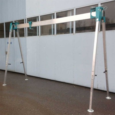 1.5 Ton Compact Portable Single Gantry Crane With Easy Assembly Design