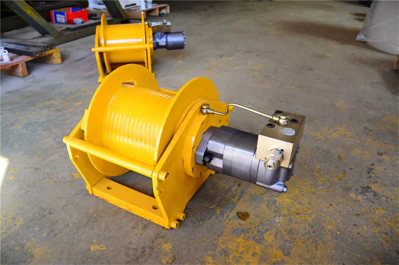 Wire Rope Cable Pulling Machine Cable Lifter Windlass Tractor Drum Winch