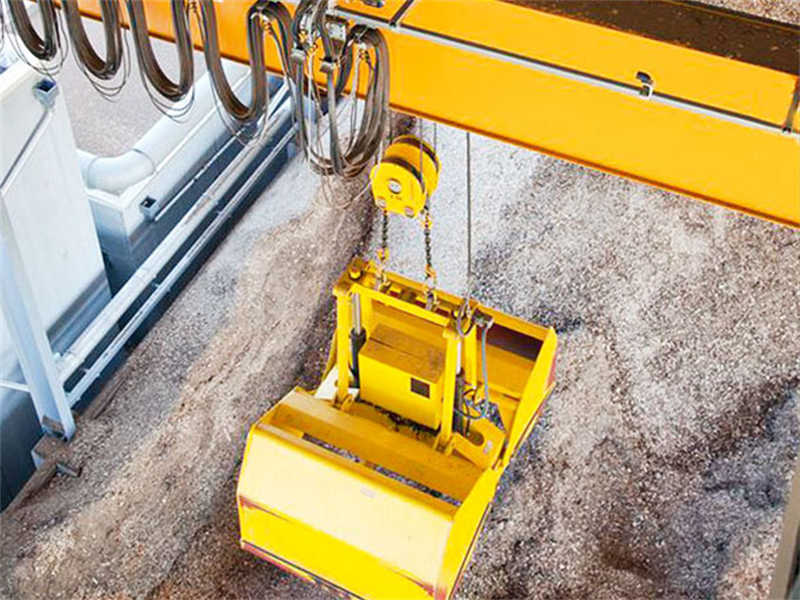 Grab Overhead Crane - Space-Saving Design for Efficient Bulk Material