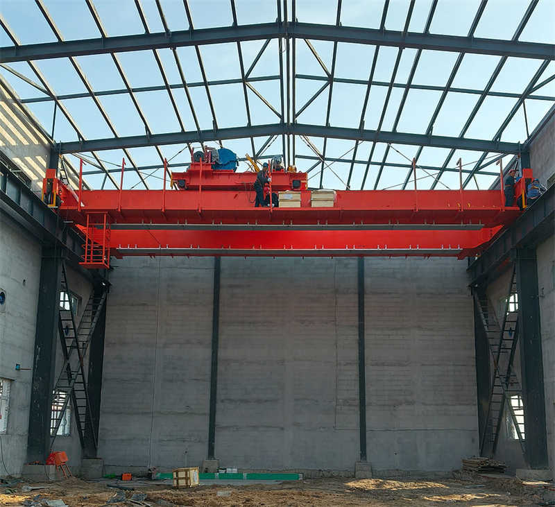 Heavy Load Double Girder Bridge Crane – 200~550 Ton for Ports & Shipyards
