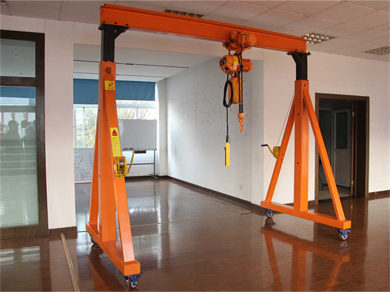 FT2 Hand Winch Height Adjustable Gantry Crane