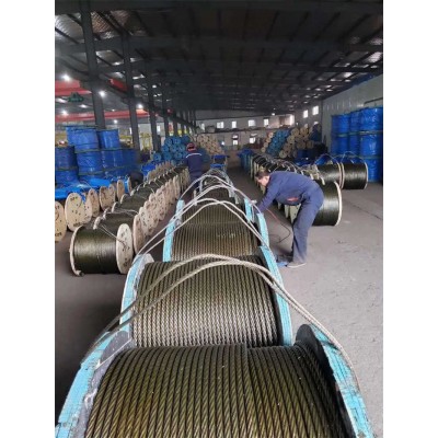 Galvanized Steel Messenger Cable 1.5 mm Steel Towing Wire Rope