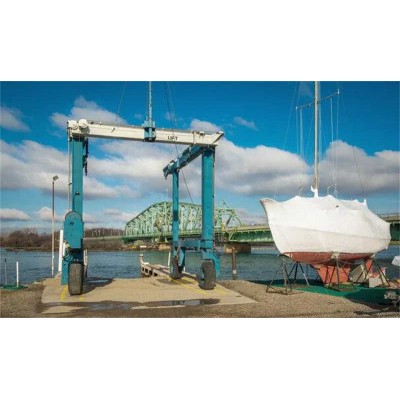 10-Ton Boat Lift Crane for Marinas | 6m-12m Adjustable Span