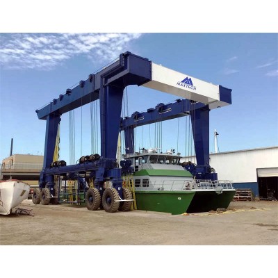 Compact 5-Ton Boat Hoist Crane | Ideal for Small Marinas & Sailboats