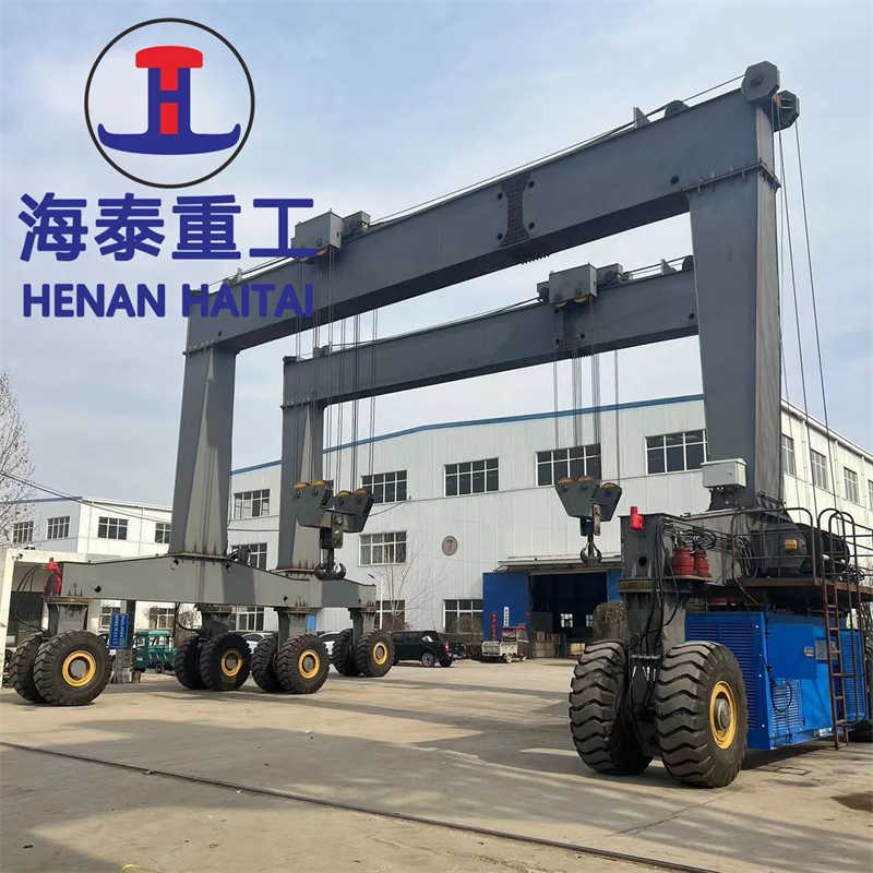 25-35t Rubber Tyred Crane Customized for Russian Logistics