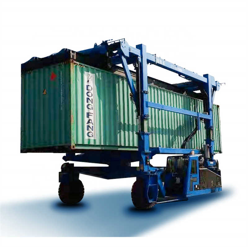 Robust Straddle Carrier with Auto Spreader for Port Logistics