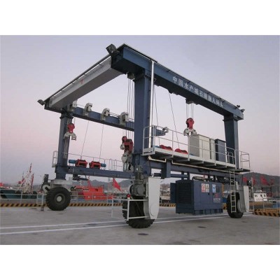 Customizable Marine Hoist Systems to Meet Specific Maritime Needs