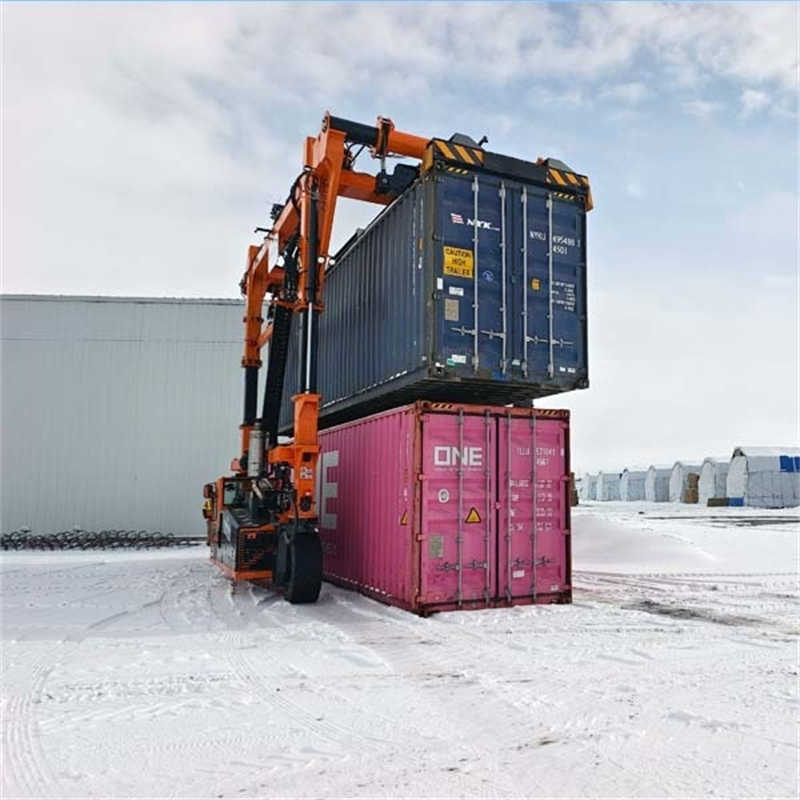 High Capacity 60t Electric Straddle Carrier for Port Operations