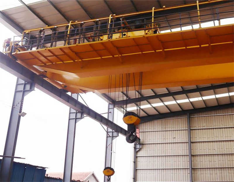Efficient Double Girder Bridge Crane with Variable Speeds – 10 to 100 Tons