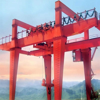 Heavy Duty 150T Gantry Crane, Double Girder Construction, Robust & Reliable