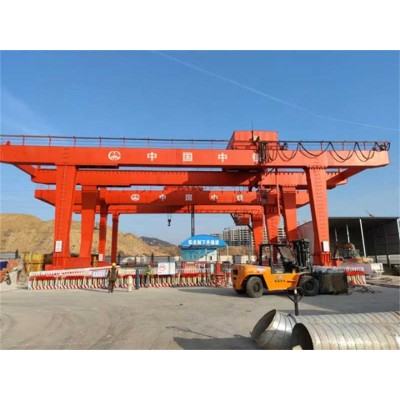 Rail Mounted Gantry Crane for Containers, 40ft Span, 25M Lifting Height