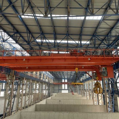 Electric Grab Bucket Bridge Crane 15Ton Capacity, for South African Mines