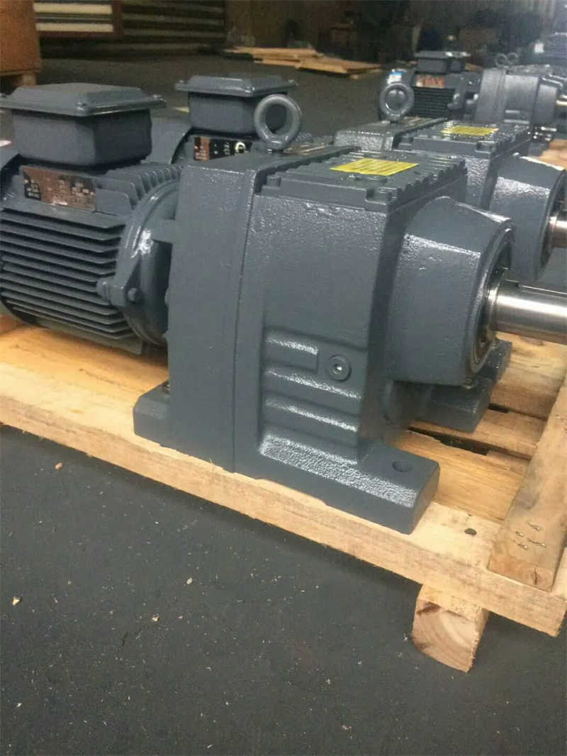 R-Series High-Stiffness Precision-Hardened Helical Gearbox